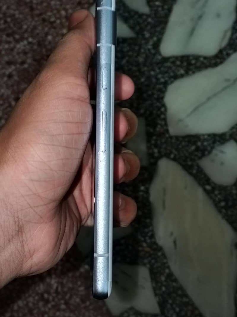 Google Pixel 7a 2