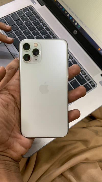 iphone 11 Pro 256 GB PTA Approved urgent sale