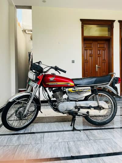 Honda CG 125 2019 model well maintained