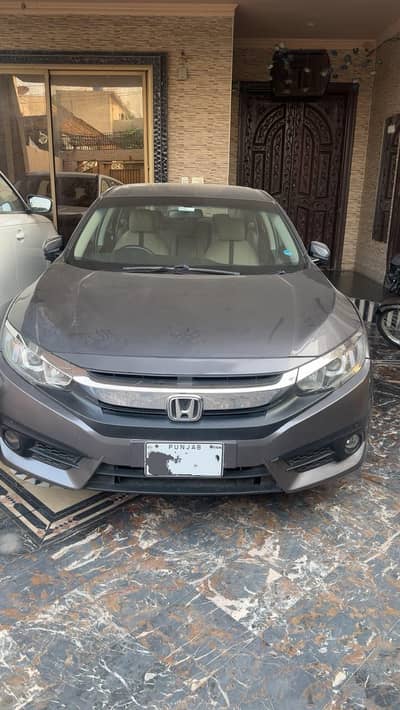 Honda Civic 2018 Full Option