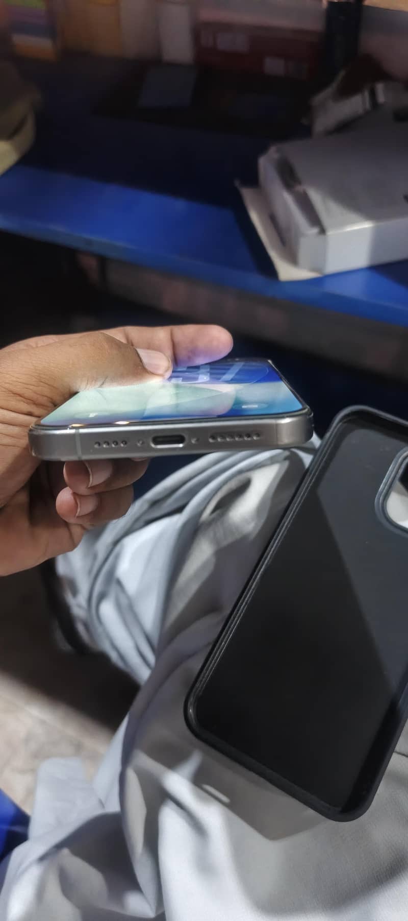 Apple iPhone 15 Pro Max 3