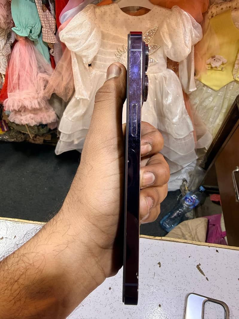 Apple iPhone 14 Pro Max 2