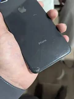 Apple iPhone 8 Plus 1