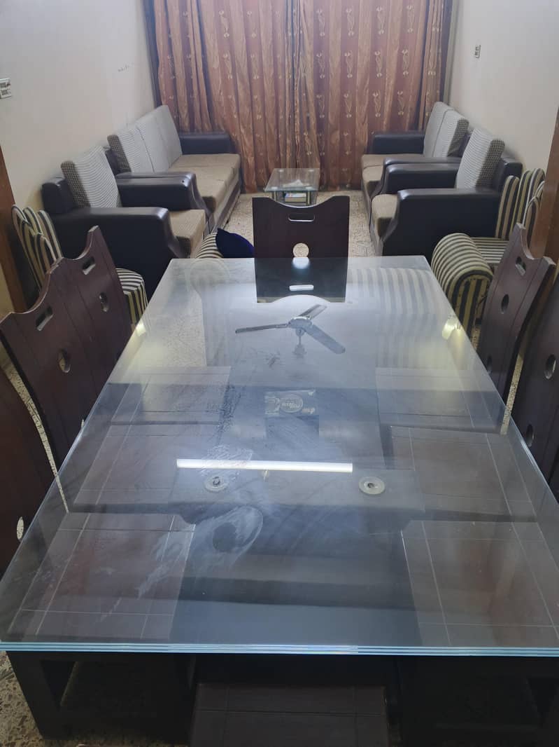 Good condition slightly used dining table royal type 1