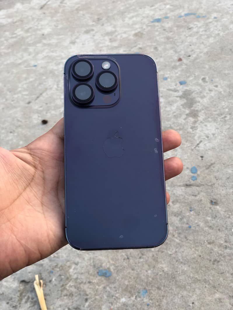 Apple iPhone 14 Pro 1