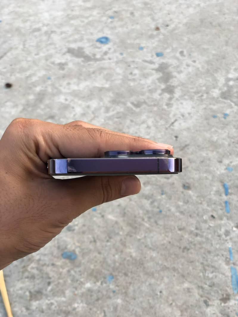 Apple iPhone 14 Pro 2