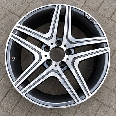MERCEDES AMG 18 INCH WHEELS