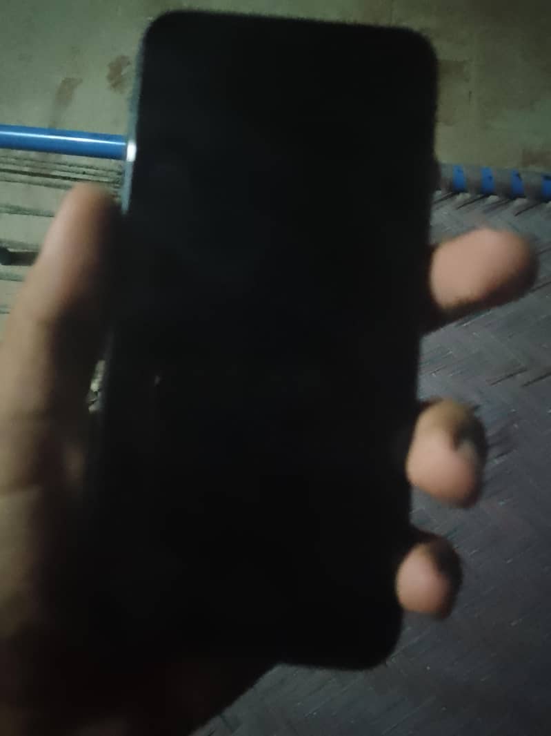Apple iPhone X 3