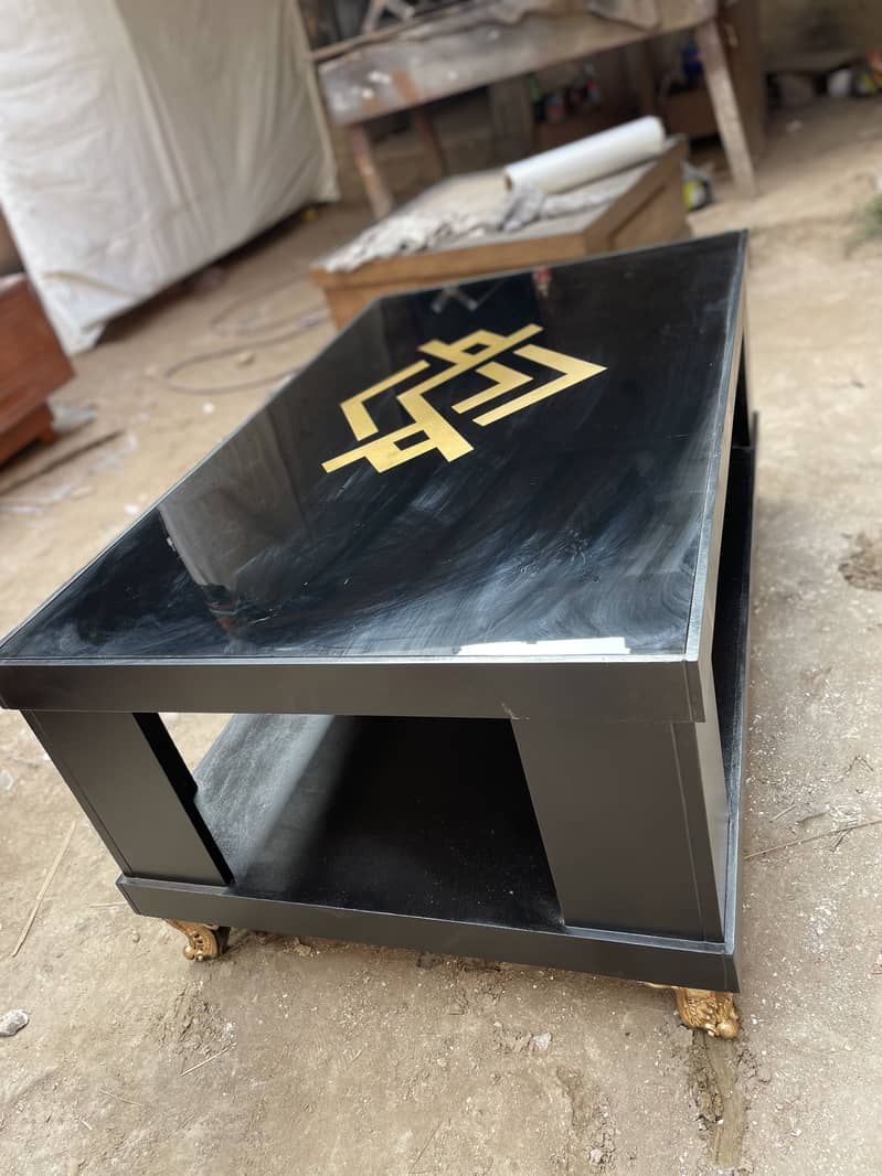 Central tables 3