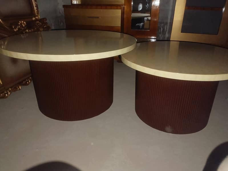Central tables 9