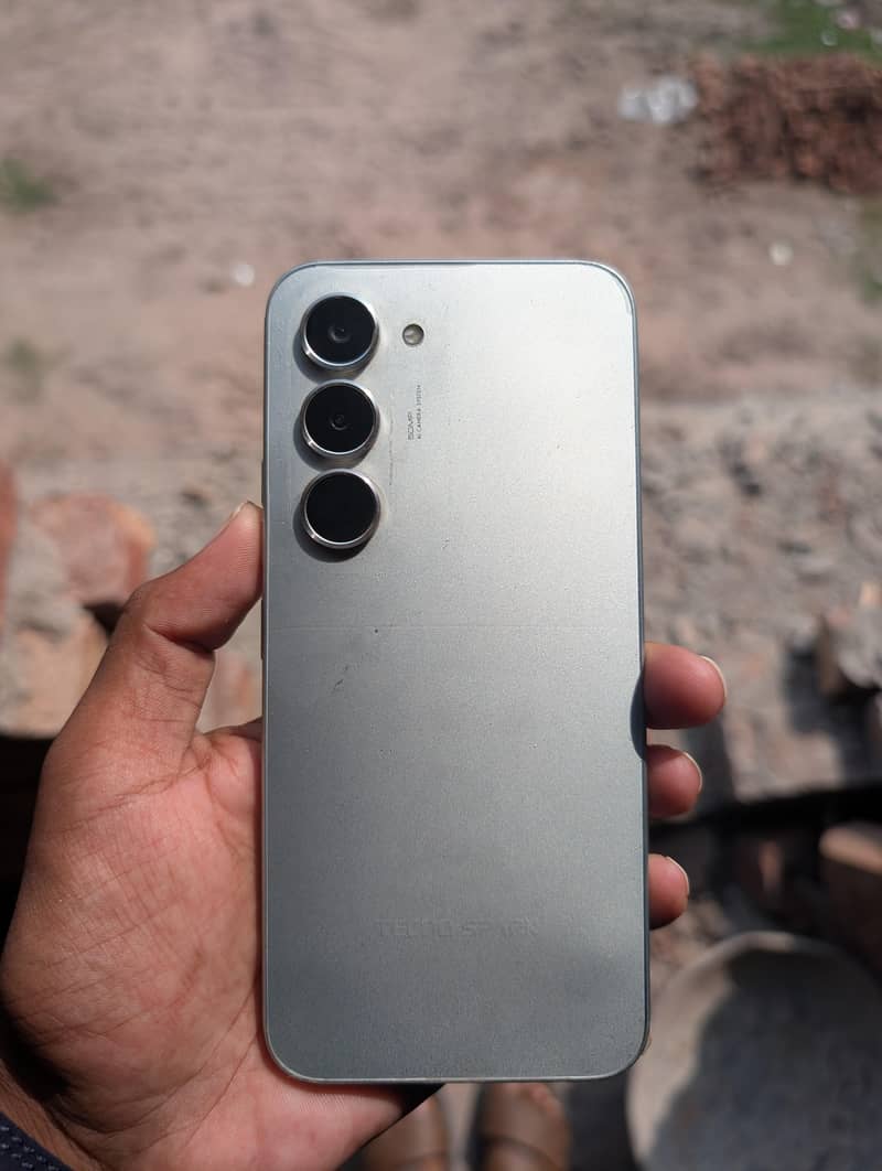 Tecno CAMON 40 Pro 3