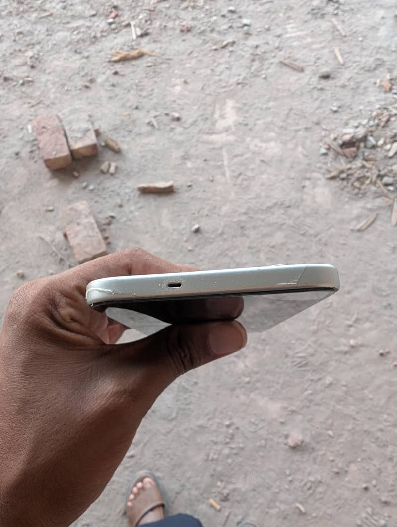 Tecno CAMON 40 Pro 5