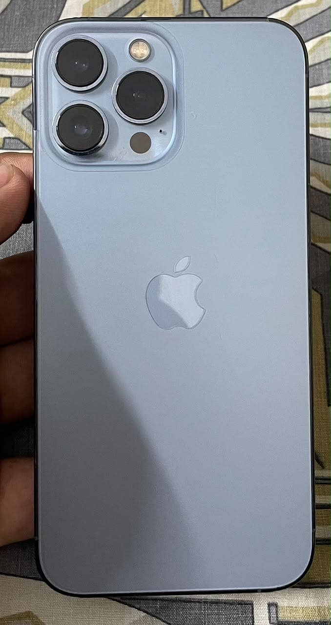 Apple iPhone 13 Pro Max 2