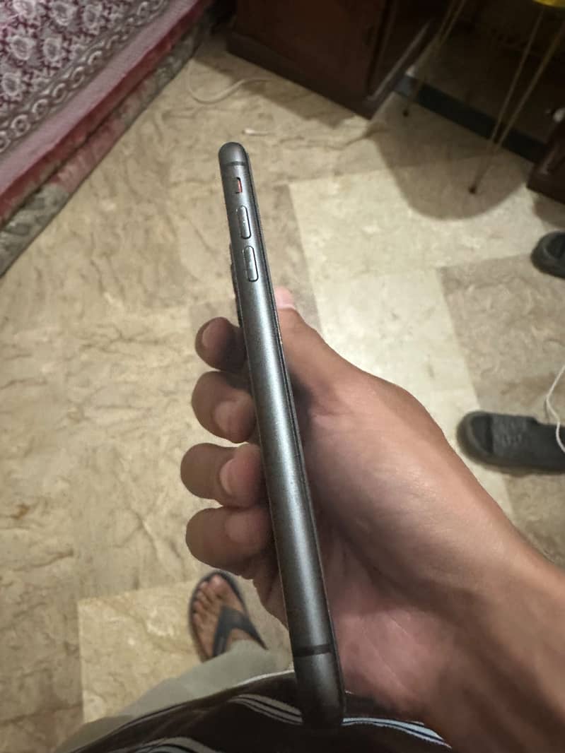 Apple iPhone 11 1