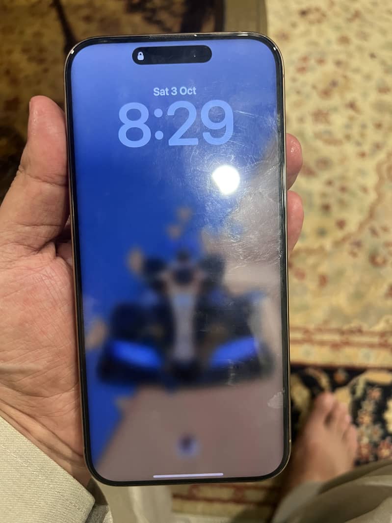 Apple iPhone 16 Pro Max 1