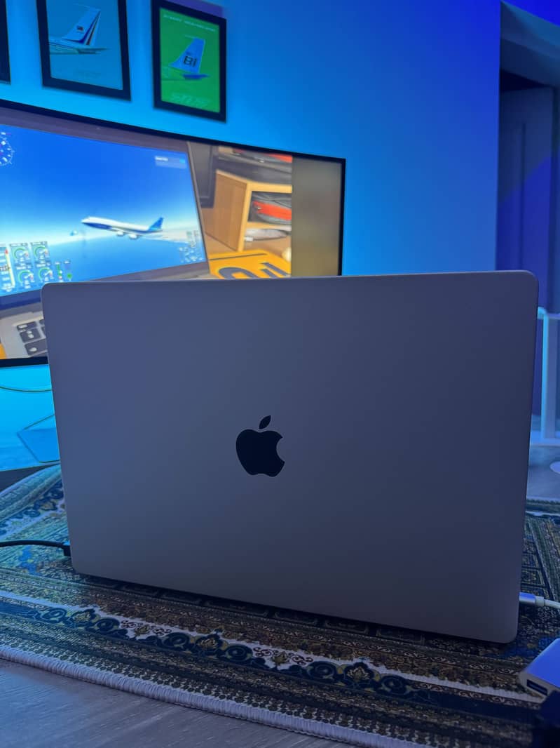 MacBook Pro M1 Pro 0