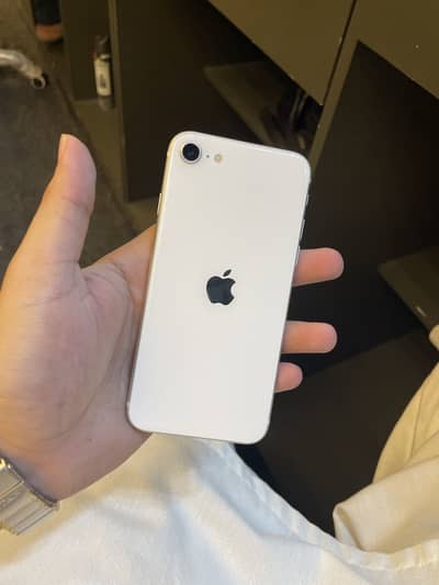 Apple iPhone SE