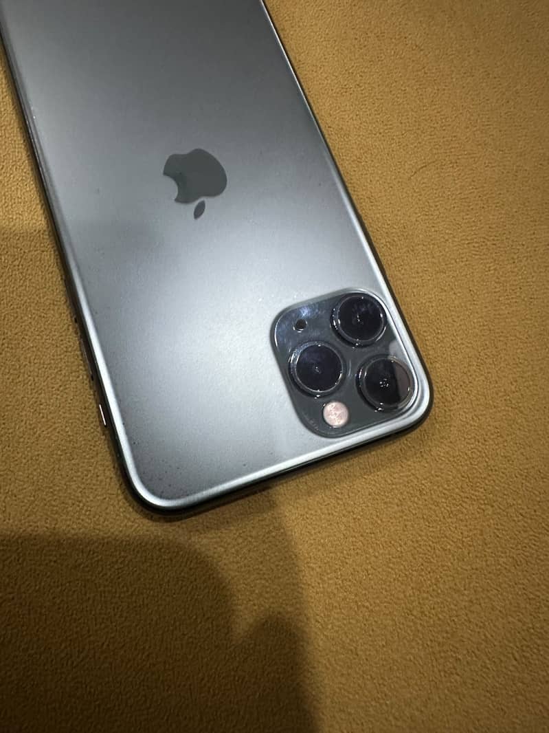 Apple iPhone 11 Pro 1