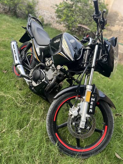 Ybr 125 model 2023 full lish conditiom