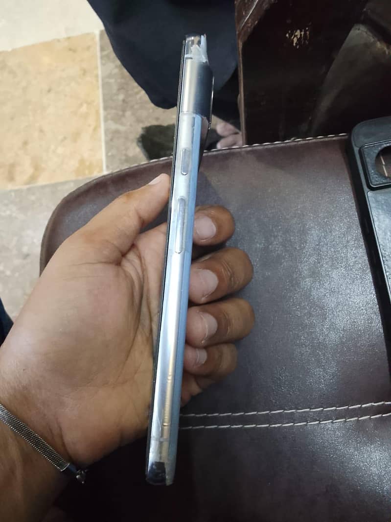 Google Pixel 8 Pro 2