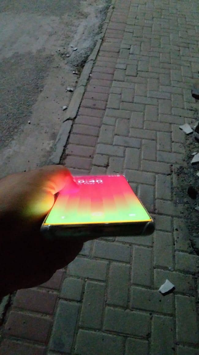 Tecno CAMON 40 Pro 4