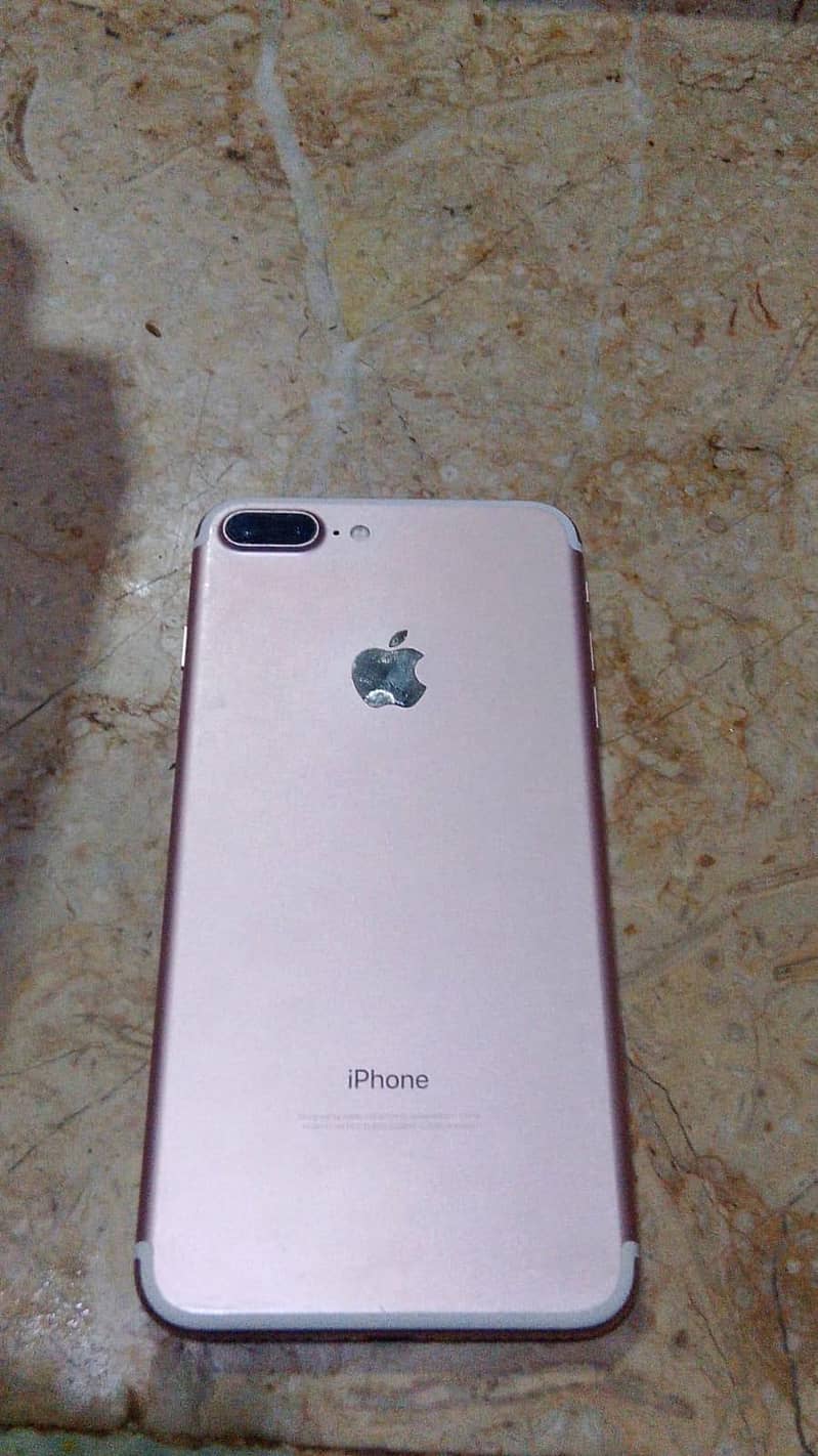 Apple iPhone 7 Plus 3