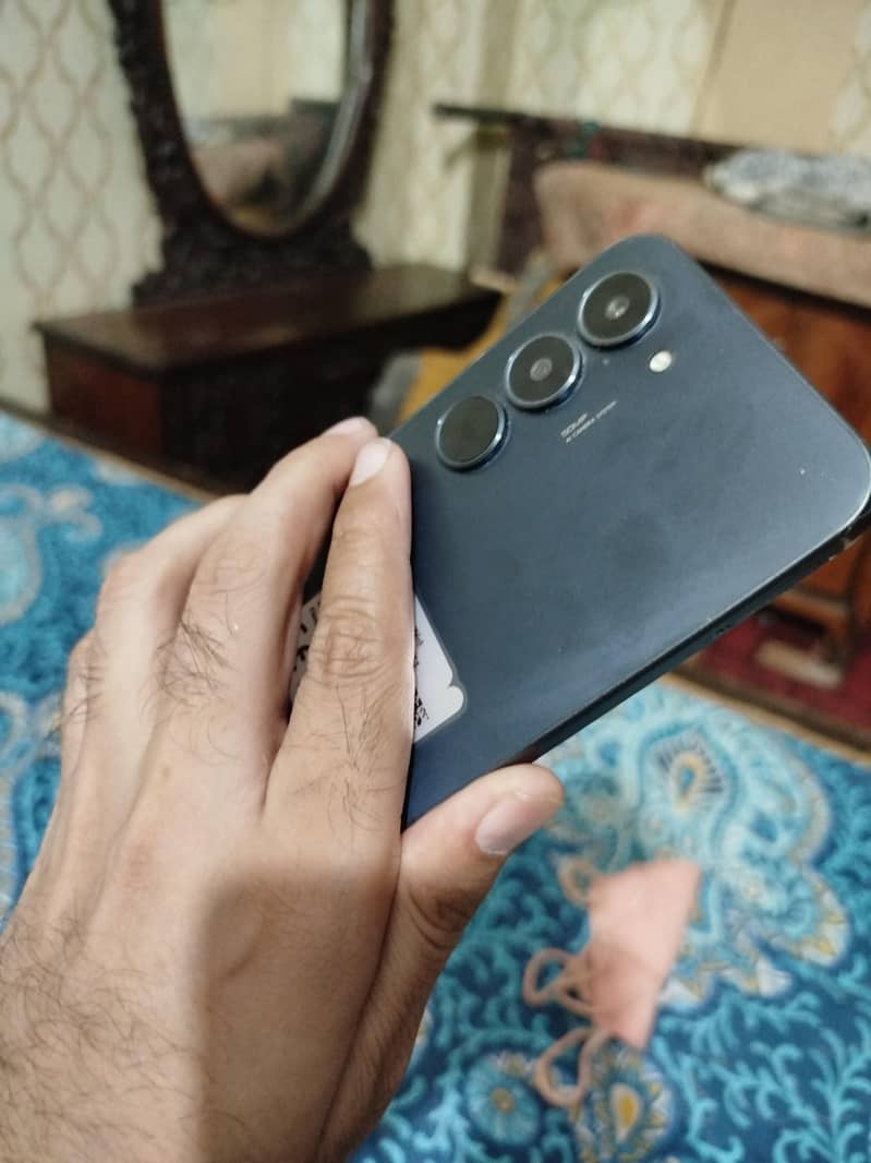 TECNO SPARK 40 PRO 1