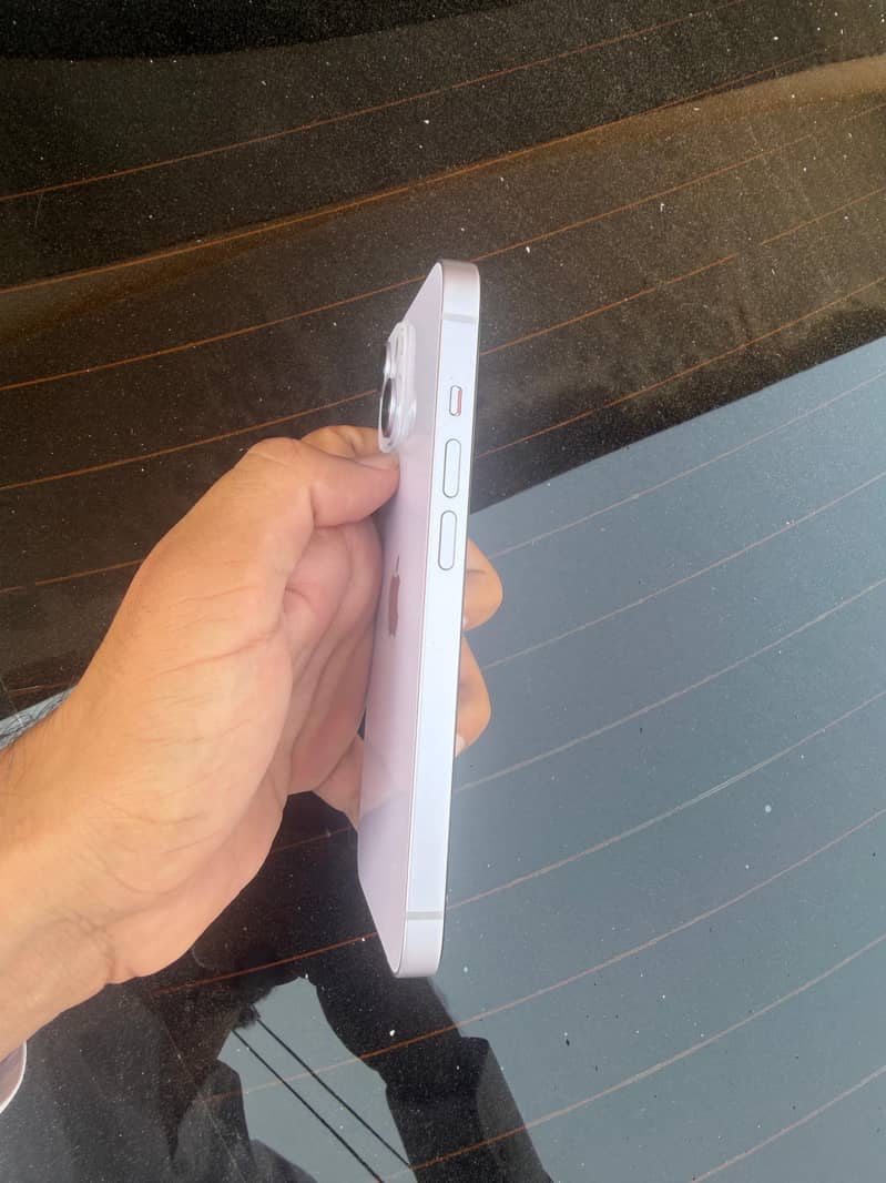 Apple iPhone 14 1