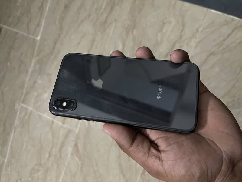 Apple iPhone X 5