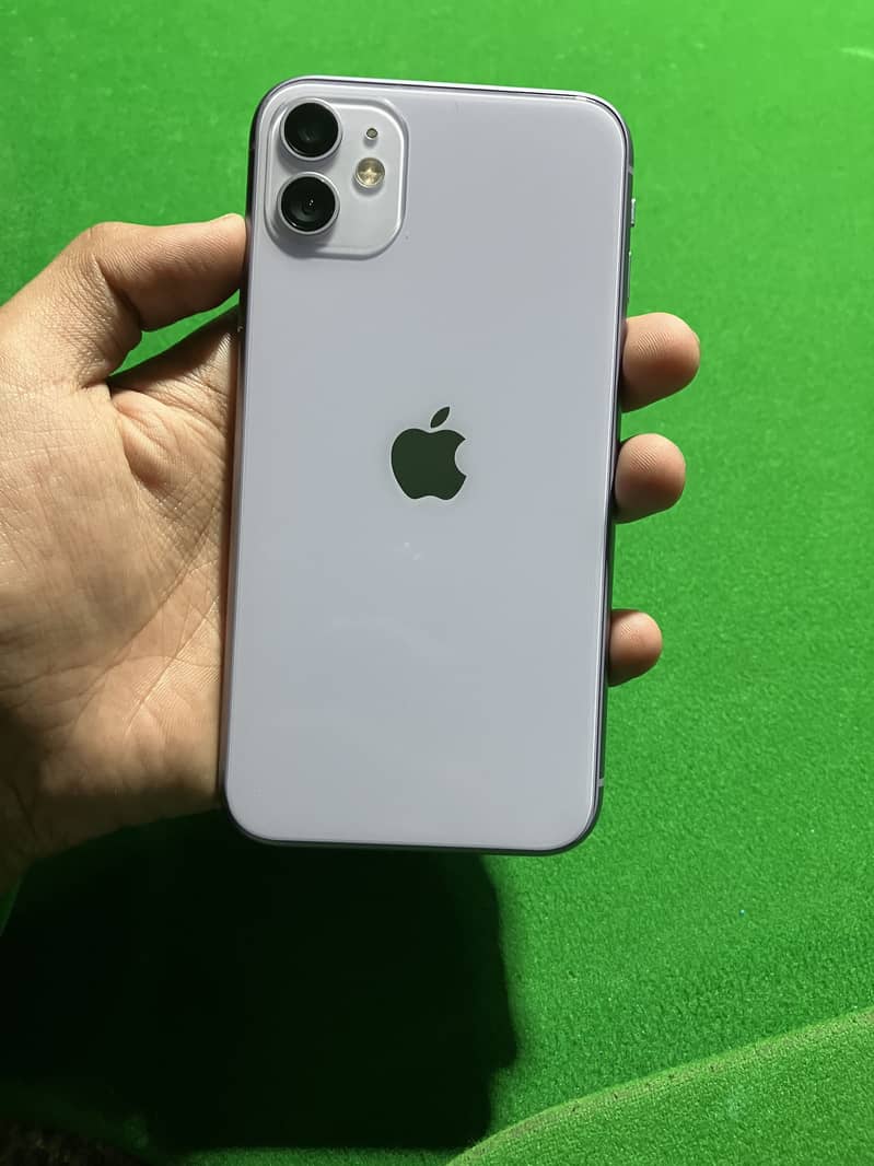 Apple iPhone 11 3