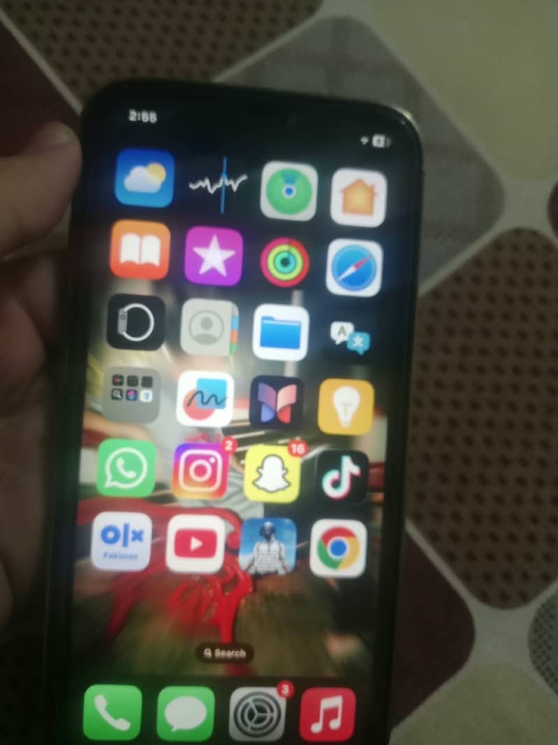 Apple iPhone XR 0