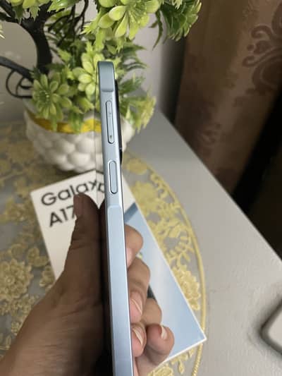 Galaxy A17 8 gb 256 gb