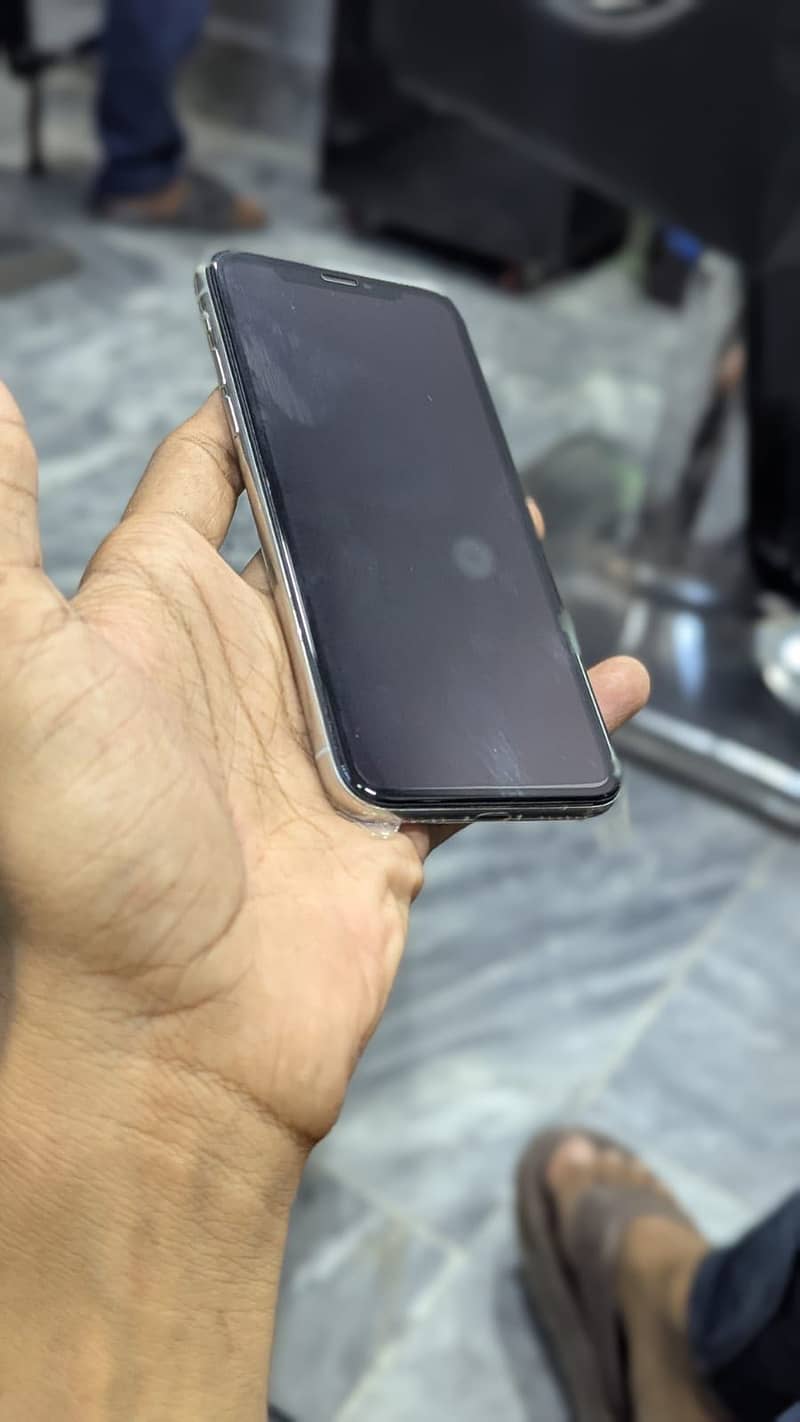 Apple iPhone X 1