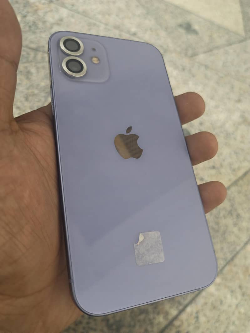 Apple iPhone 12 1