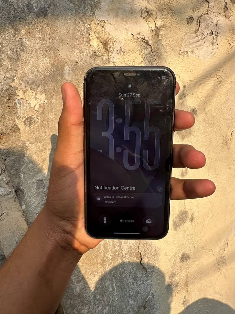 Apple iPhone 11 3
