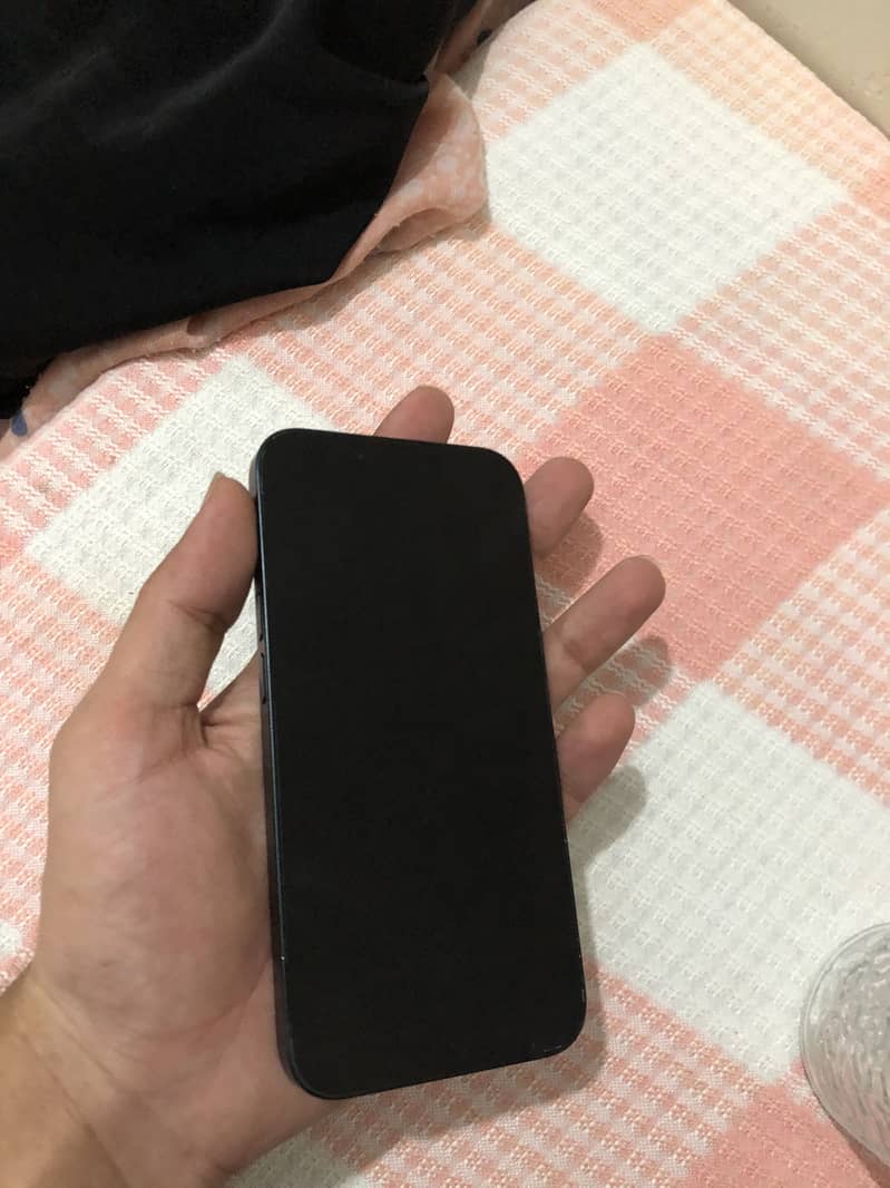 Apple iPhone 14 6