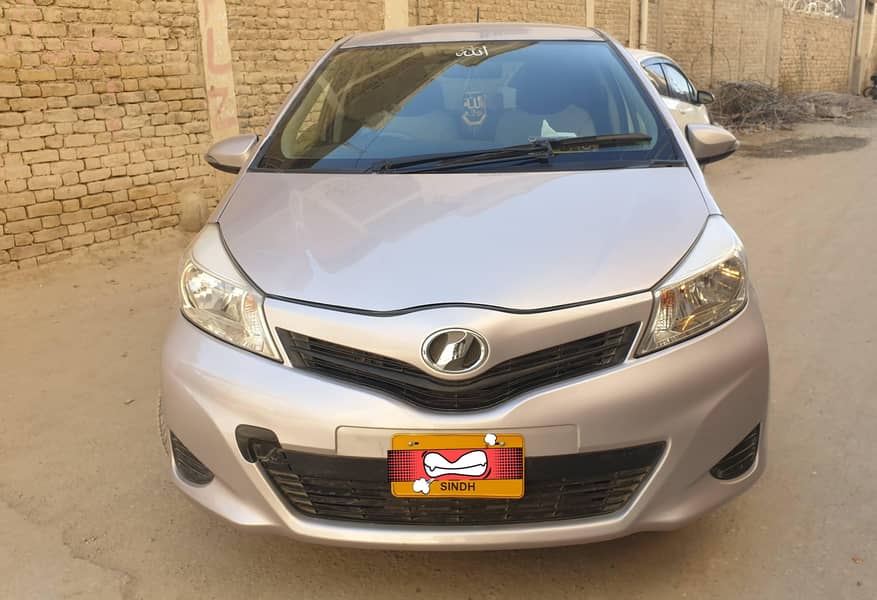 Toyota Vitz 2011 4
