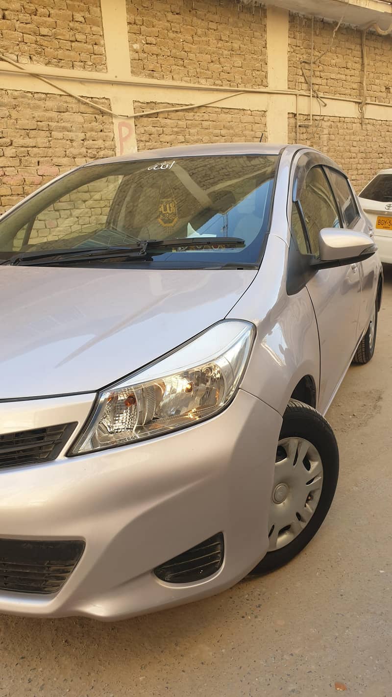 Toyota Vitz 2011 5