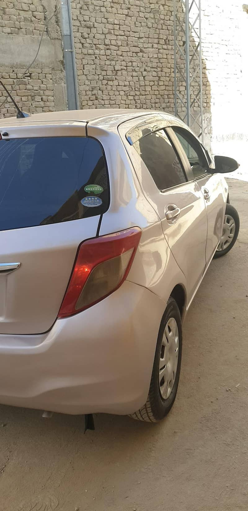 Toyota Vitz 2011 7