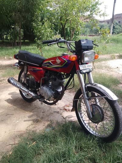 Honda CG125 For Sale Rs. 99000