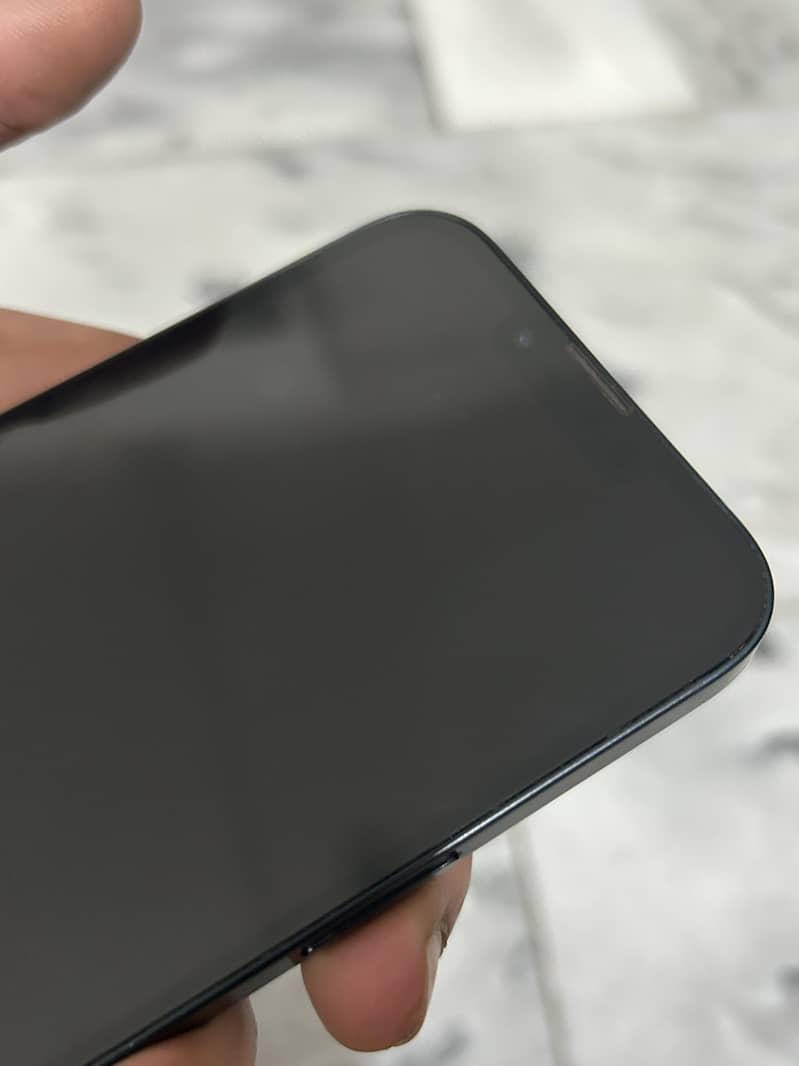 iPhone 13 jv 3