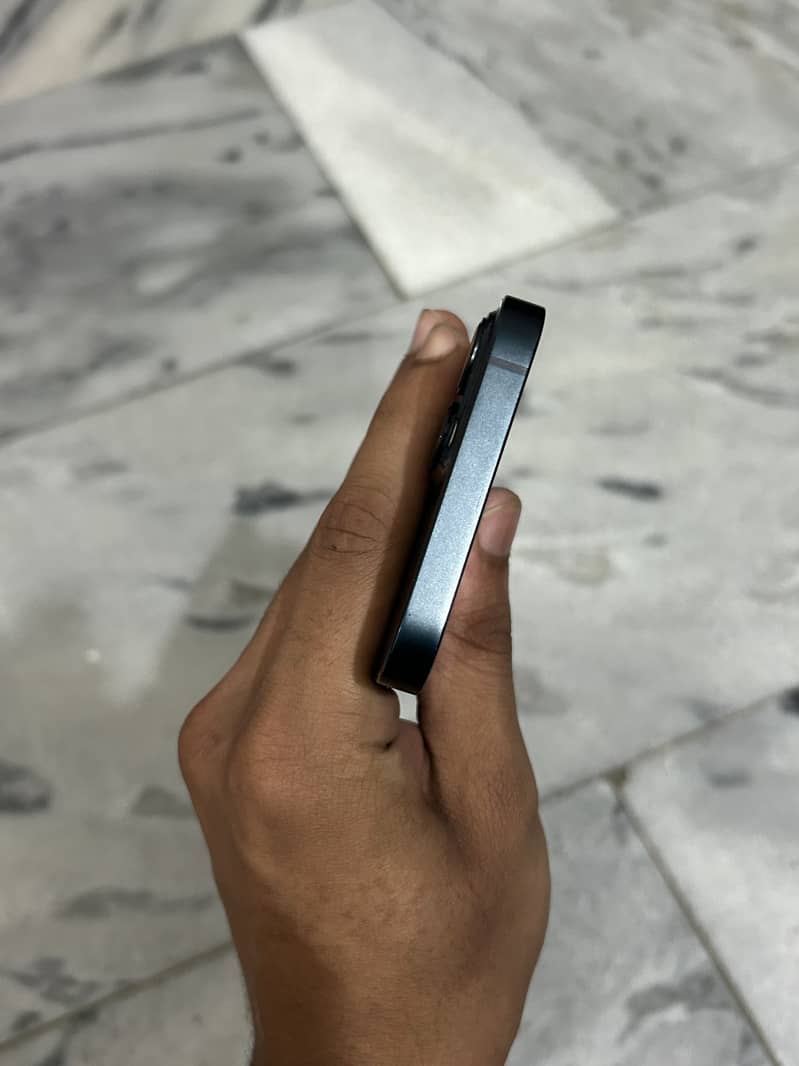iPhone 13 jv 6