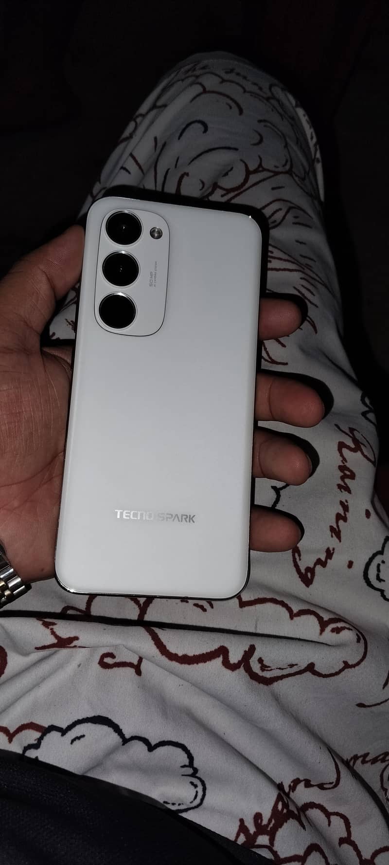 Tecno Spark 40 pro plus 0
