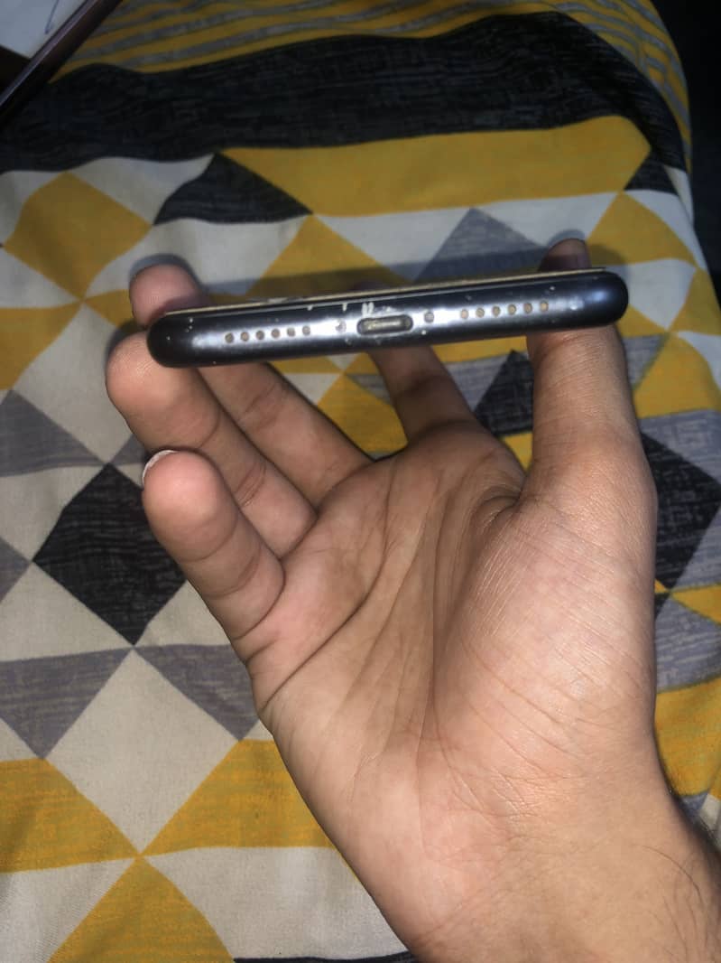 Apple iPhone 11 2
