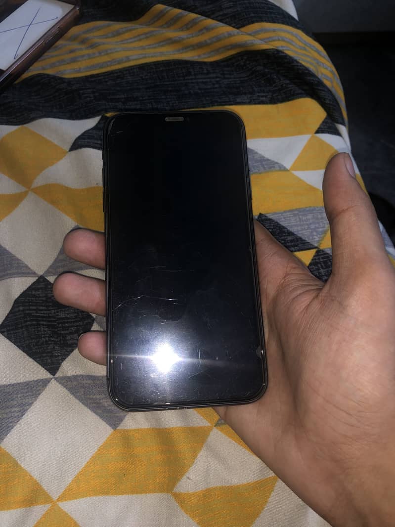 Apple iPhone 11 6