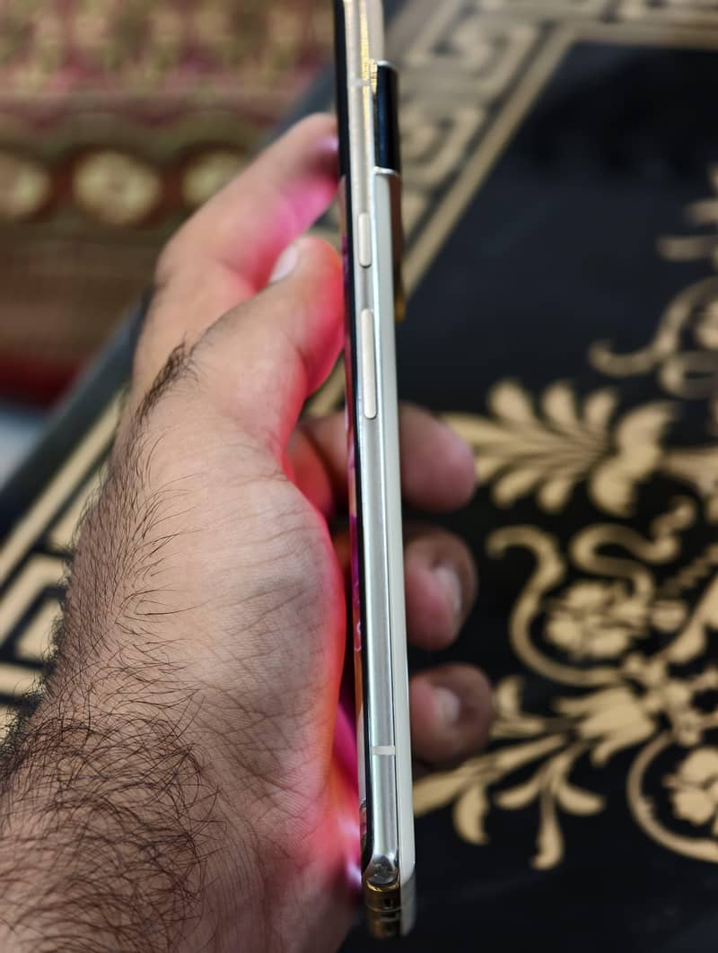 Google Pixel 6 Pro 2