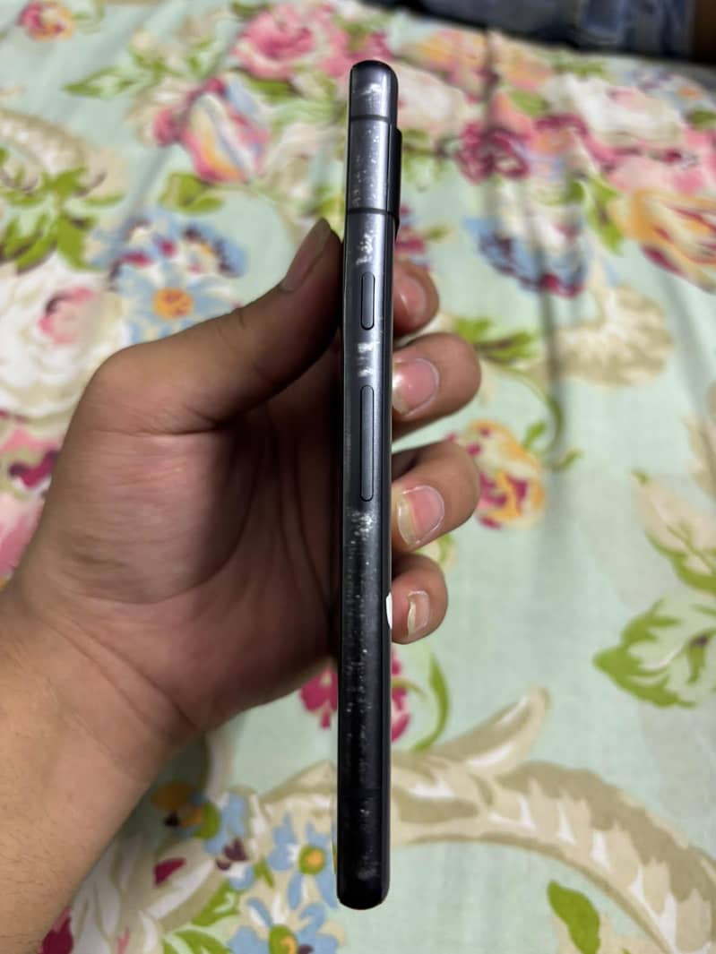 Google Pixel 7a 4