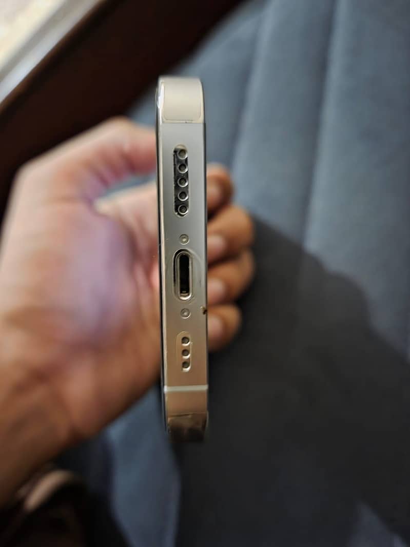 Apple iPhone 14 Pro 1