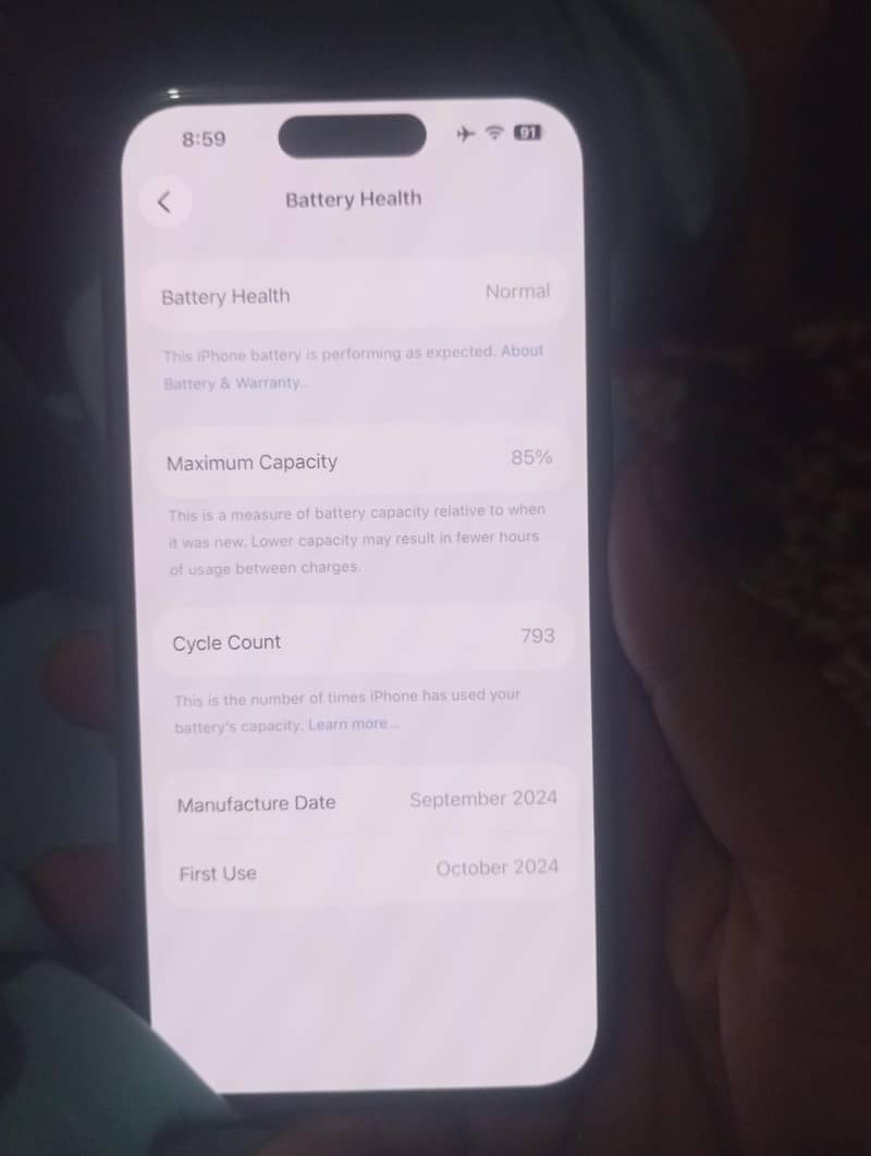 Apple iPhone 16 5