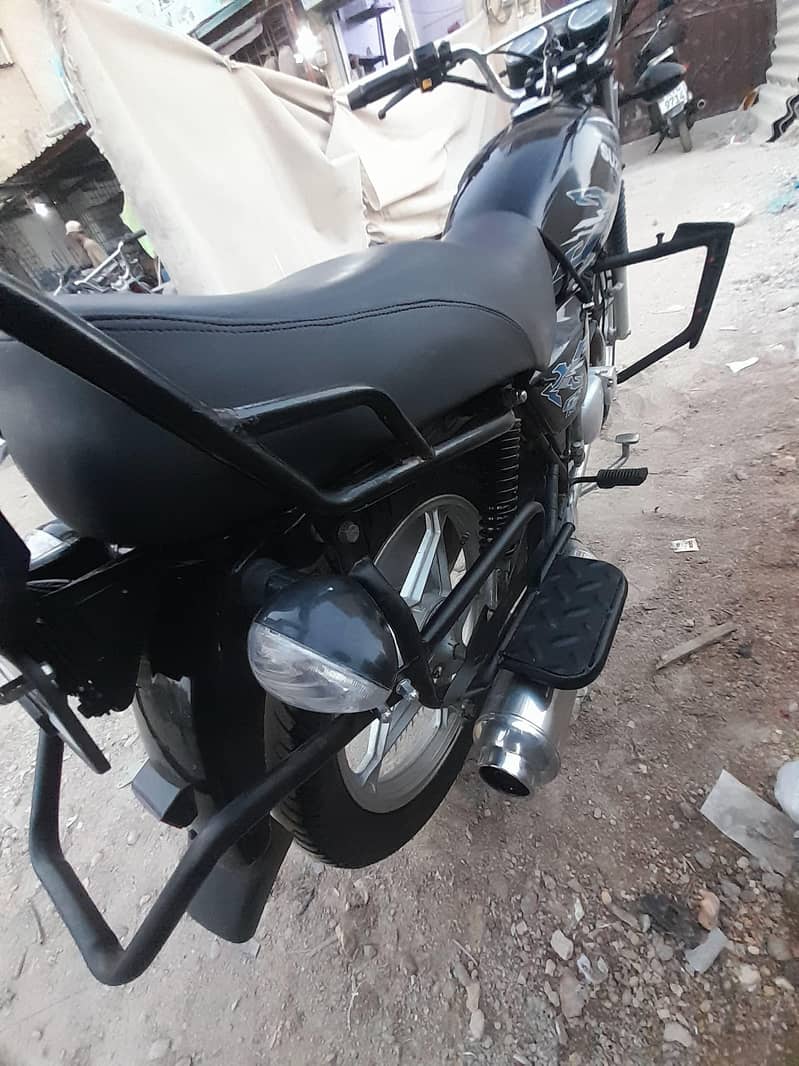 suzuki gs150 2